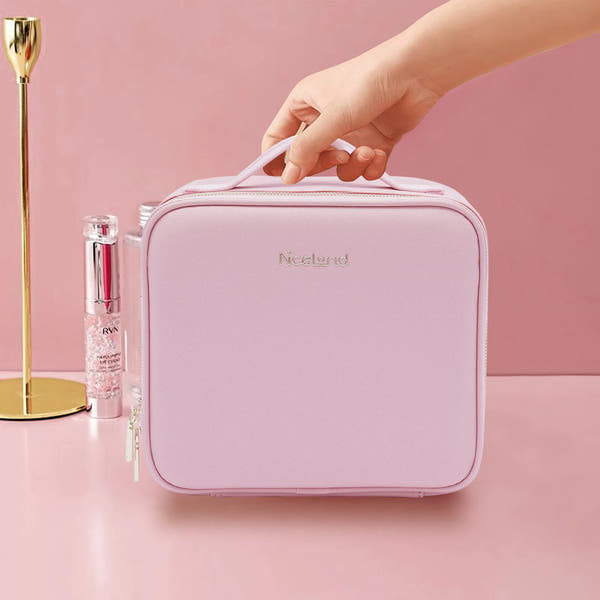 Illuminate & Organize Makeup Case